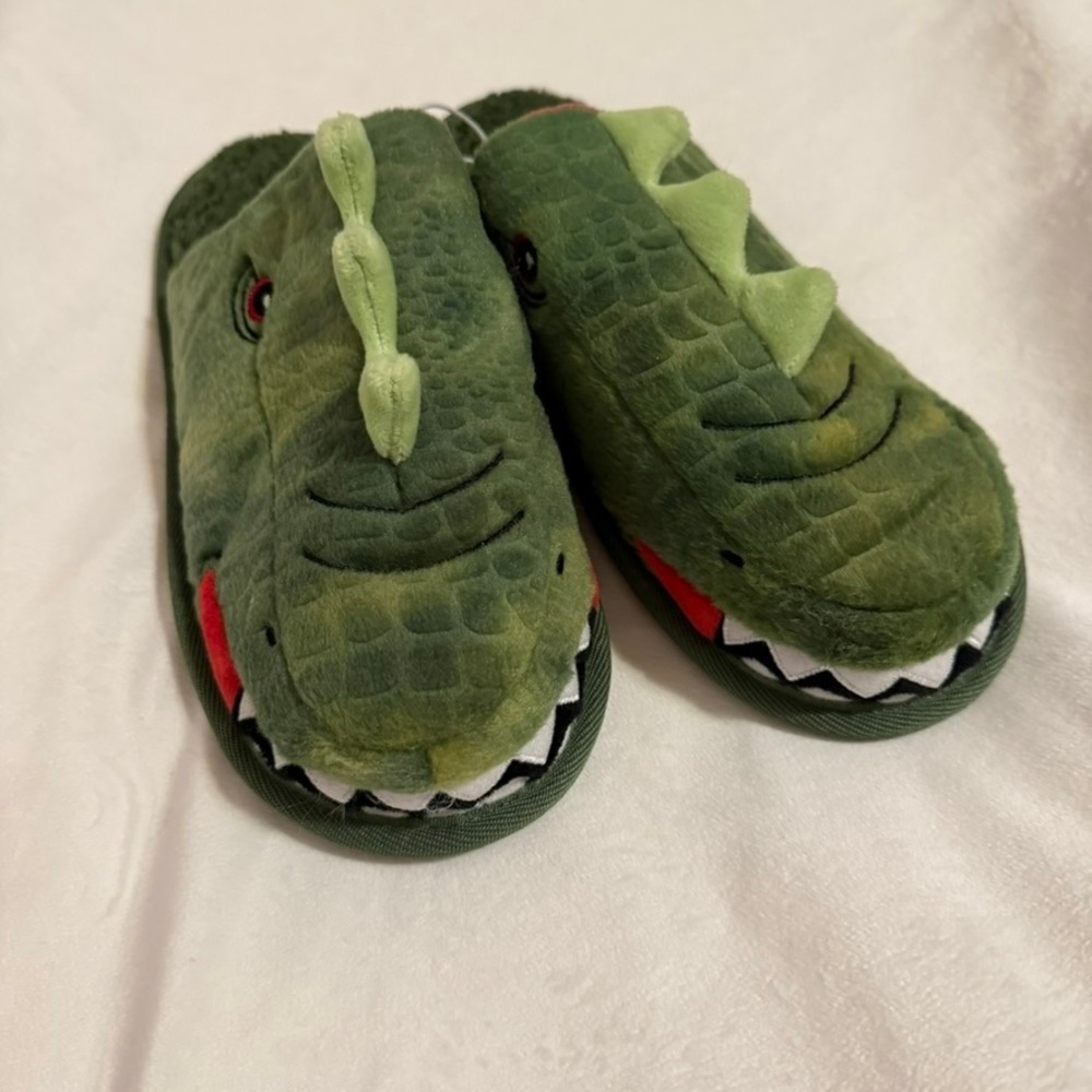 Cat & Jack Kids Green Dinosaur Alligator Plush Slippers XL 6/7 New